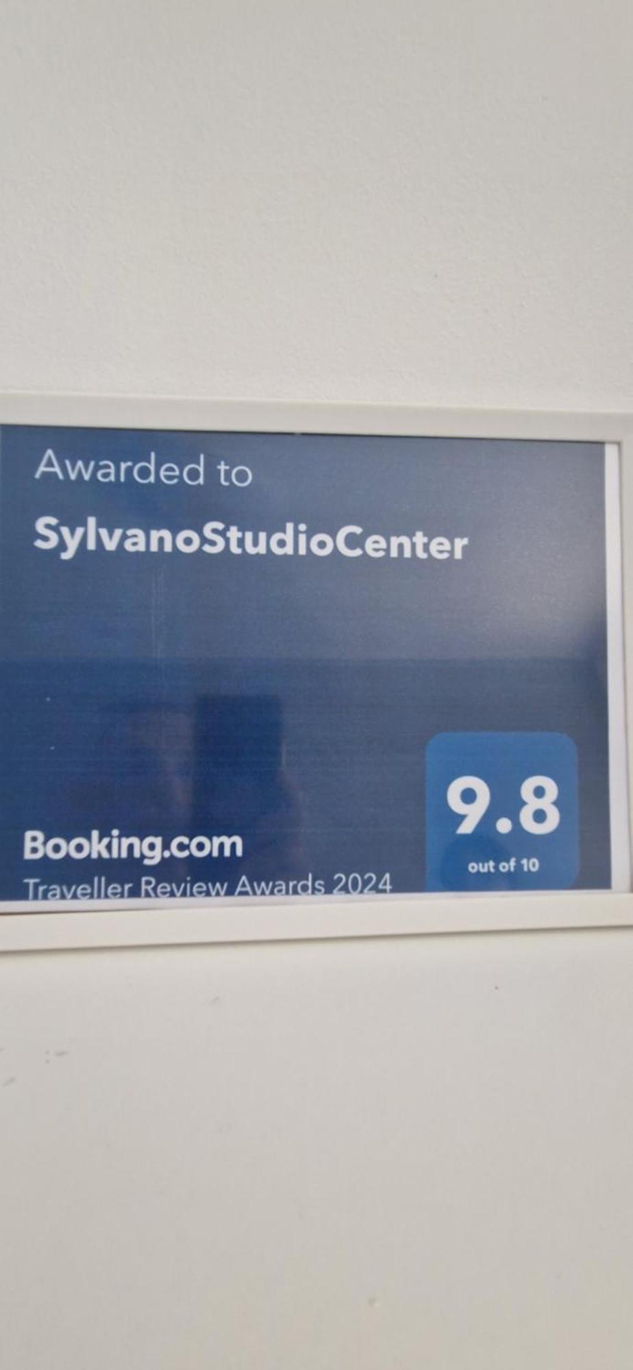 Sylvanostudiocenter Ploieşti Kültér fotó